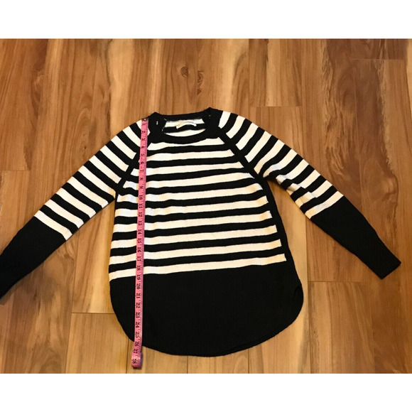 Anthropologie Rebekah Black/White Striped Tunic Sweater Size Extra Small - Picture 6 of 10